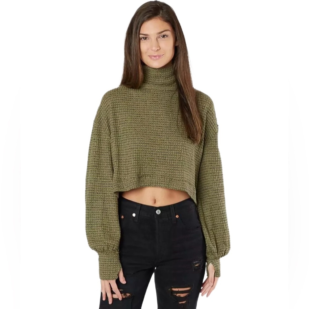 Free People “Bk” Waffle Knit Turtleneck Crop Top, Cotton Blend size Medium!